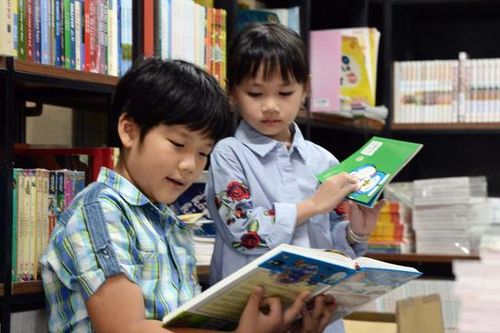 Khơi dậy niềm đam mê đọc sách cho con trẻ