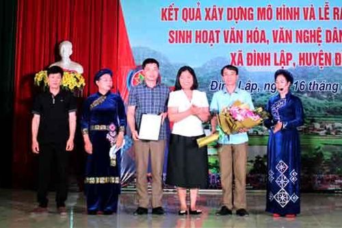 Ra mắt Câu lạc bộ sinh hoạt văn hóa, văn nghệ dân gian dân tộc Tày tại huyện Đình Lập