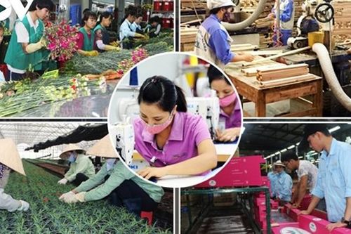 Hóa giải khó khăn, vượt qua thách thức