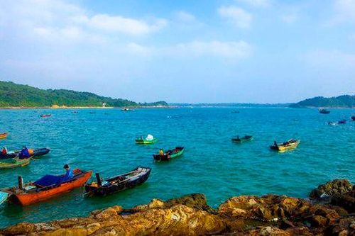 Viên ngọc xanh Cô Tô dưới trần gian