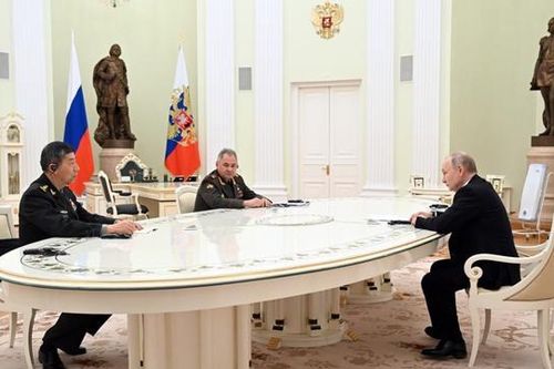 Ông Putin tuyên bố 'không có giới hạn' trong hợp tác quốc phòng Nga-Trung