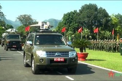 Thi đua huấn luyện làm chủ trang bị, khí tài thông tin liên lạc hiện đại