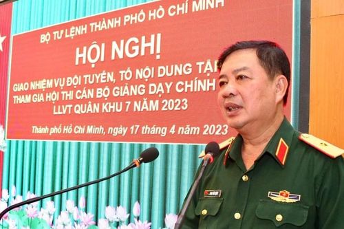 TPHCM: 20 cán bộ giảng dạy chính trị giỏi tham dự hội thi cấp quân khu