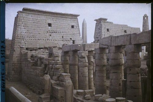 Ghé thăm đền Luxor huyền thoại ở Ai Cập năm 1914