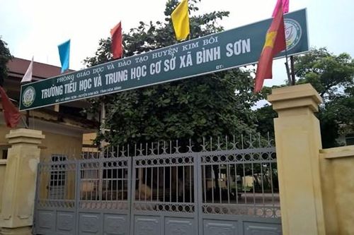 Tạm giam Hiệu trưởng ở Hòa Bình dâm ô 2 học sinh