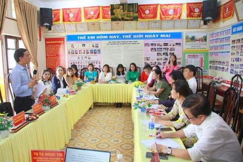 Tiếp tục nâng cao chất lượng dạy học đối với học sinh khuyết tật