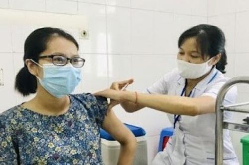 Covid-19 ngày 17/4: Ca mắc mới tăng cao, lên 1.031 F0; 14 bệnh nhân nặng; không có trường hợp tử vong