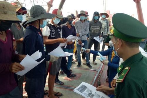 Đẩy mạnh tuyên truyền pháp luật trong vùng giáo dân