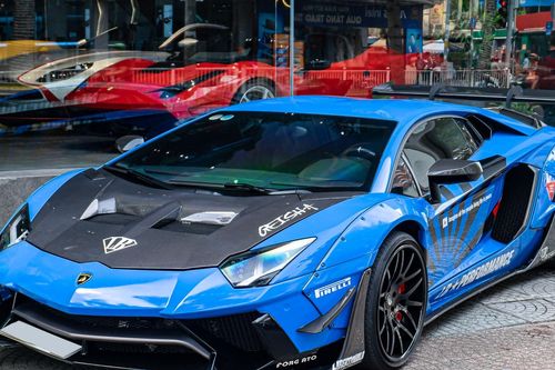 Cận cảnh siêu xe Lamborghini Aventador độ Liberty Walk độc nhất Việt Nam