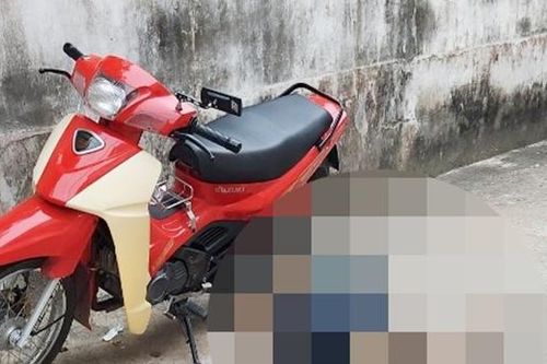 Người đàn ông tử vong cạnh xe Suzuki 'Xì po' ở Vĩnh Long