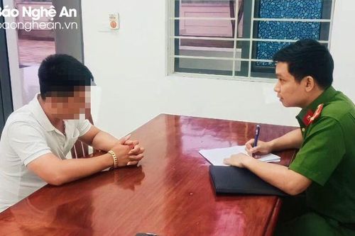 Thị xã Cửa Lò kịp thời chấn chỉnh tình trạng 'chặt chém' vé gửi xe trong đêm khai mạc Lễ hội du lịch
