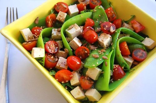 Vì sao thường xuyên ăn Salad lại có thể giảm cân?