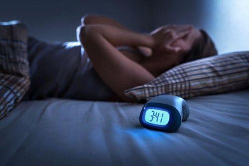 Nguyên nhân khiến bạn thức giấc lúc nửa đêm