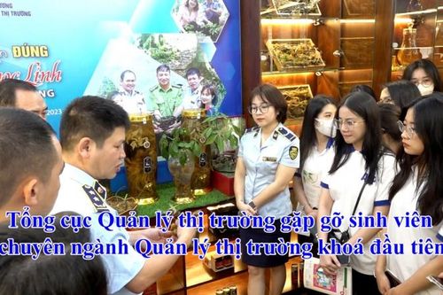 Tổng cục Quản lý thị trường gặp gỡ sinh viên chuyên ngành khóa đầu tiên