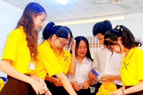 Trường Trung cấp Nghề Vạn Ninh: Đẩy mạnh phong trào 'Nói không với rác thải nhựa'