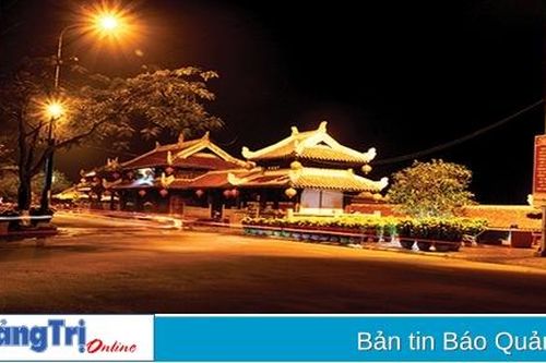 Du lịch đêm với Thành Cổ
