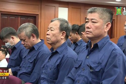 Tuyên án phúc thẩm vụ án buôn lậu 200 triệu lít xăng