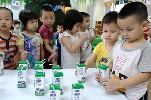Bãi bỏ 3 Thông tư về đấu thầu trang thiết bị y tế, dược liệu, sữa học đường