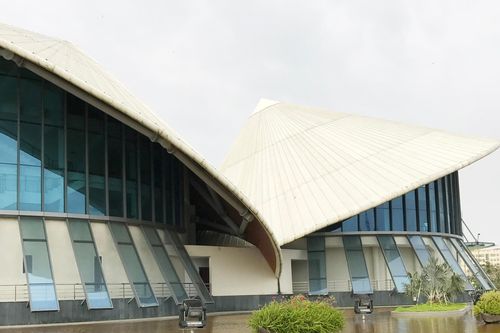 Đề nghị cách chức Phó giám đốc Nhà hát Cao Văn Lầu