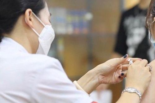 Các địa phương cần chủ động rà soát nhu cầu vaccine COVID-19