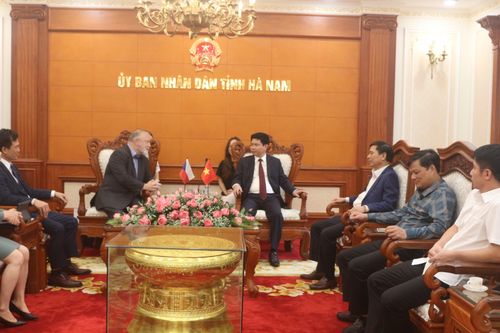 Đại sứ Cộng hòa Séc tại Việt Nam thăm và làm việc tại Hà Nam