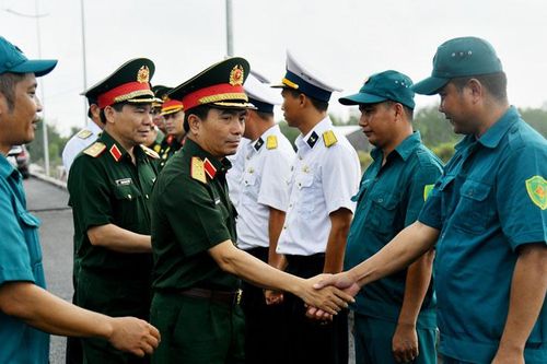 Kiểm tra hoạt động Hải đội dân quân thường trực tỉnh Kiên Giang