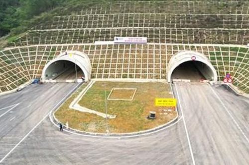 Hoàn thành hầm Thung Thi trên cao tốc Bắc-Nam, sẵn sàng đưa vào khai thác