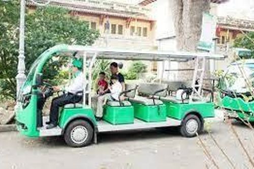 Kiểm tra, xử lý vụ lãng phí 13 xe điện ở Hà Tĩnh