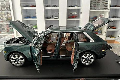Rolls-Royce Cullinan 'đồ chơi' tại Việt Nam hơn 1 tỷ, đắt ngang Toyota Camry