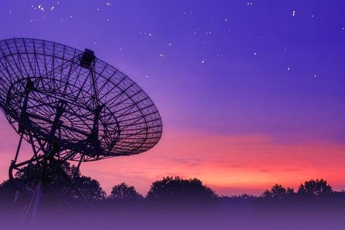 Phát hiện 5 vụ nổ vô tuyến nhanh: Nghi tín hiệu người ngoài hành tinh?