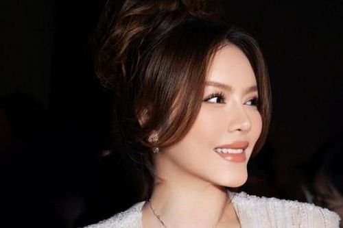 Sao Việt: Lý Nhã Kỳ khoe đường cong hút mắt; Hoa hậu Thùy Tiên dịu dàng, trong veo trong tà áo dài