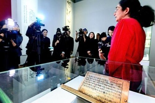 Văn tự Phật giáo cổ xưa nhất in bằng kim loại lần đầu tiên xuất hiện trước công chúng