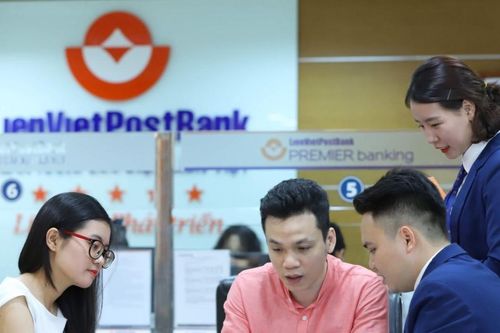 Em trai ông Dương Công Minh bán 3,8 triệu cổ phiếu LienVietPostBank