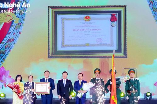 Huyện Tân Kỳ trọng thể kỷ niệm 60 năm thành lập và đón nhận Huân chương Lao động hạng Nhì