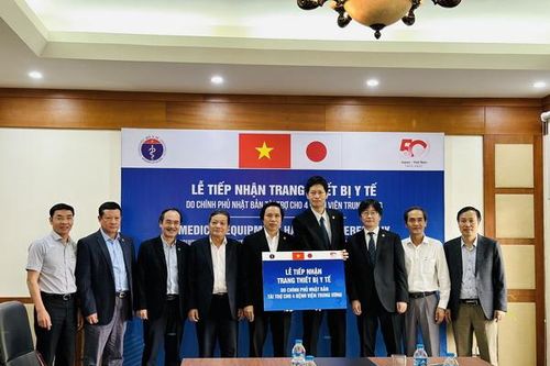 Bàn giao thiết bị y tế của Chính phủ Nhật Bản cho 4 bệnh viện TW