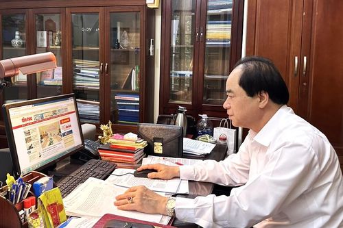 Cầu nối giữa đại biểu Quốc hội với cử tri và nhân dân