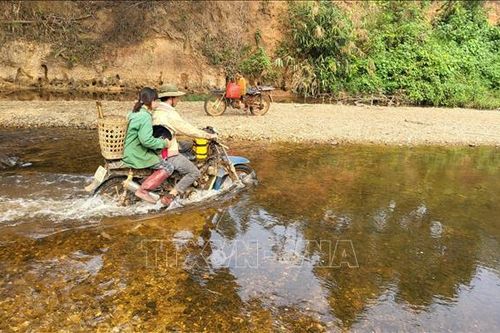 Gia Lai: Người dân mong mỏi sớm có cây cầu bắc qua suối A Reng