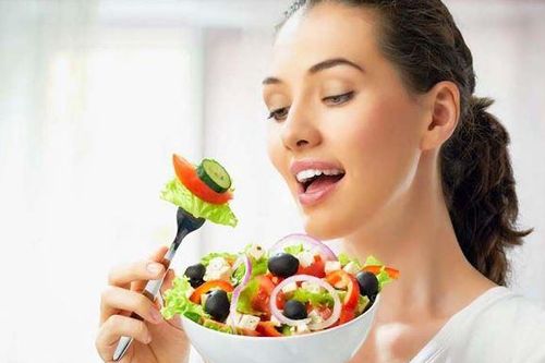 Làm thế nào để giữ sức khỏe trong ngày hè?