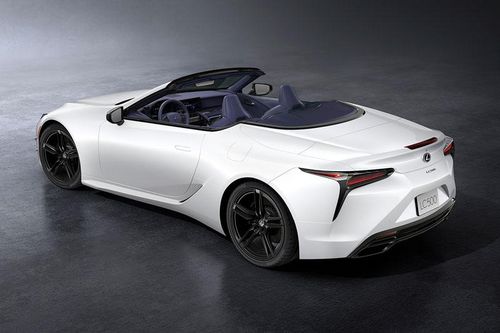 Cận cảnh phiên bản đặc biệt của Lexus LC 500 2024