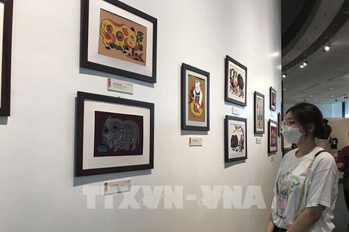 Triển lãm tranh nghệ thuật ghép vải vụn của những người khuyết tật
