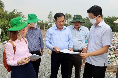Khảo sát các khu vực xử lý rác thải tại huyện Tháp Mười và huyện Cao Lãnh