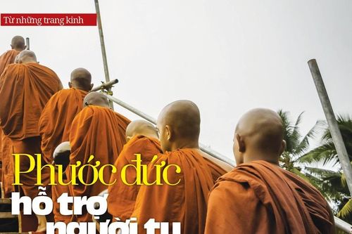 Phước đức hỗ trợ người tu