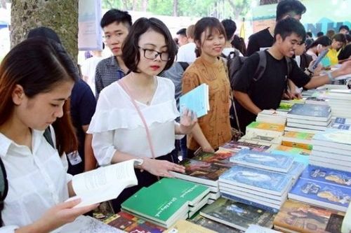Nhiều chương trình khuyến mãi trước thềm Ngày Sách và Văn hóa đọc