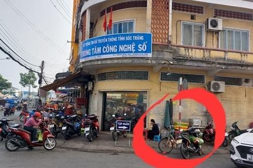 Người làm công đâm chết chủ xe tải