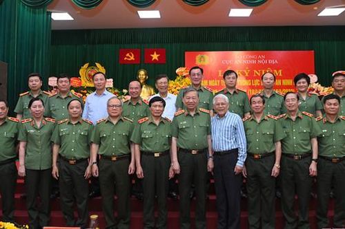Ưu tiên xây dựng lực lượng An ninh nội địa theo Nghị quyết 12-NQ/TW