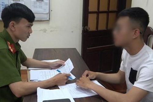 Bắt đối tượng gây ra 2 vụ cướp giật tại các cửa hàng điện thoại