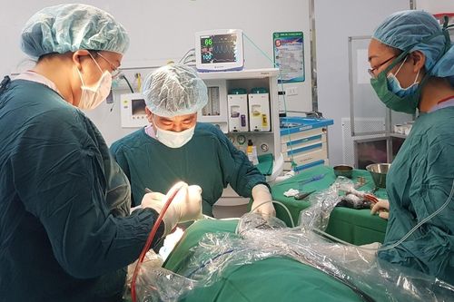 Bị chấn thương nghiêm trọng sau ngã nhưng không phát hiện suốt 2 tháng