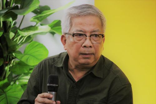'Người thầy' tình báo Ba Quốc dạy học trò đọc sách