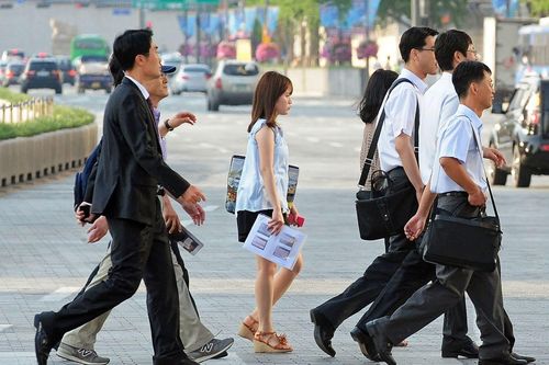 'Bát cơm sắt' không còn hấp dẫn ở Hàn Quốc