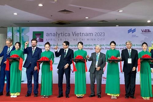 Khai mạc triển lãm quốc tế về công nghệ phân tích và công nghệ sinh học